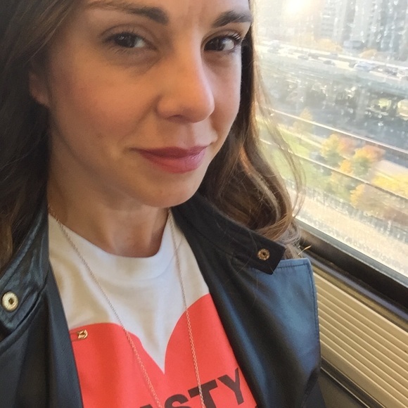 Meet your Posher, Caroline - Picture 3 of 3